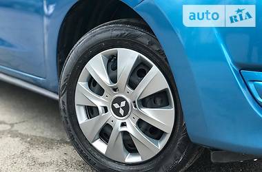 Хэтчбек Mitsubishi Colt 2015 в 