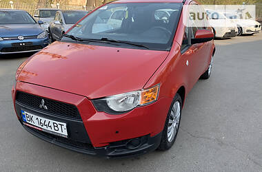 Хетчбек Mitsubishi Colt 2008 в  фото 3 Хетчбек Mitsubishi Colt 2008 в