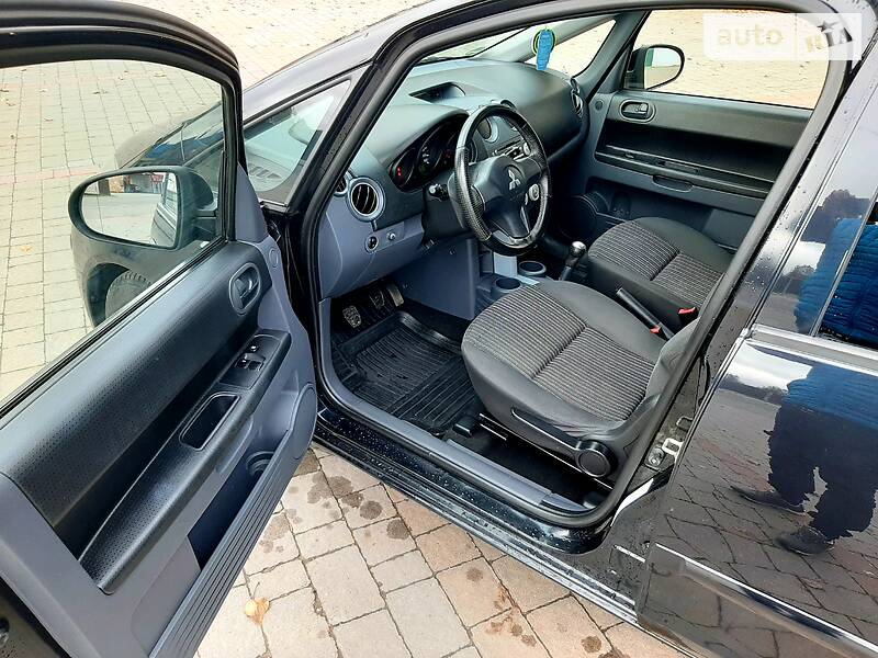 Хэтчбек Mitsubishi Colt 2008 в Надворной