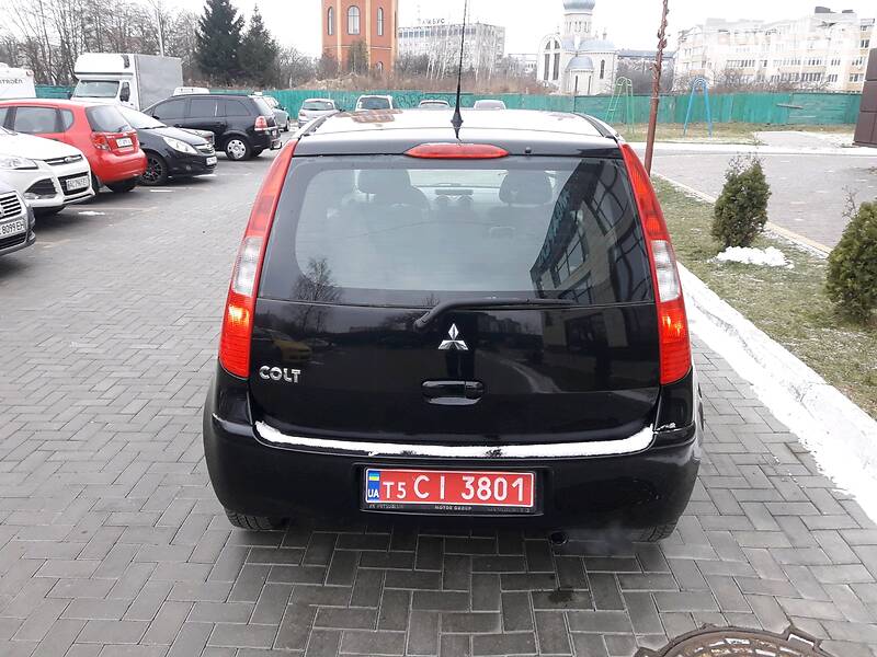 Мінівен Mitsubishi Colt 2006 в Луцьку