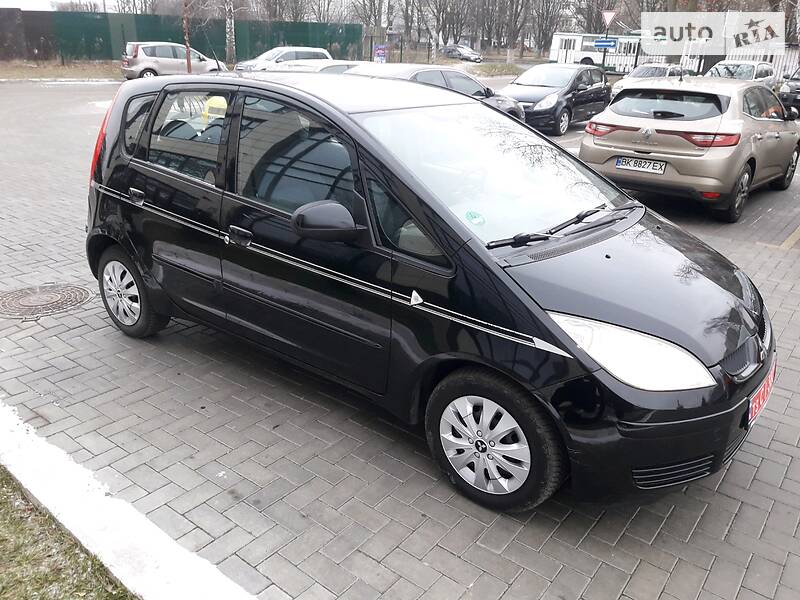 Мінівен Mitsubishi Colt 2006 в Луцьку