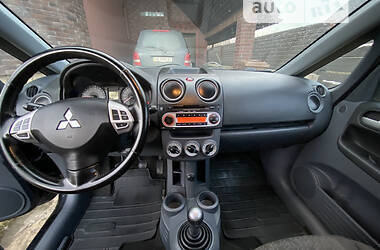 Купе Mitsubishi Colt 2010 в 