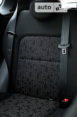 Хэтчбек Mitsubishi Colt 2010 в 