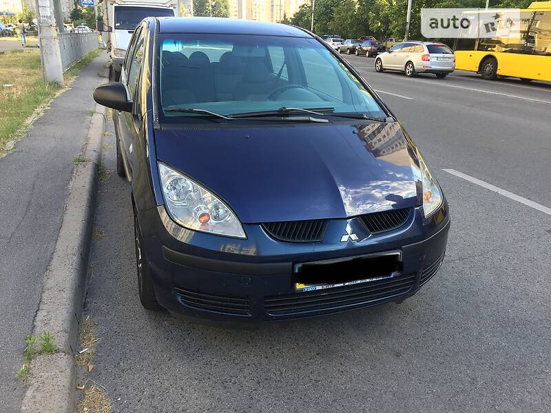 Хэтчбек Mitsubishi Colt 2007 в Киеве