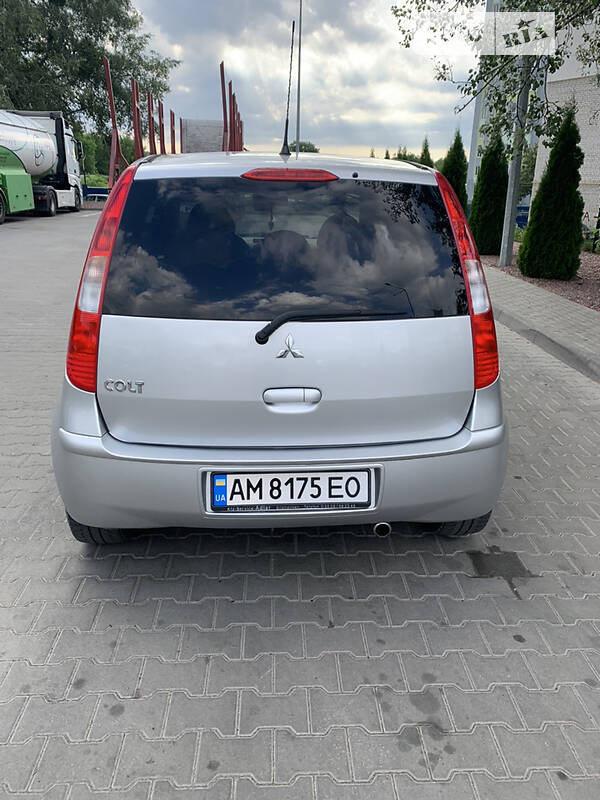 Хэтчбек Mitsubishi Colt 2007 в Житомире