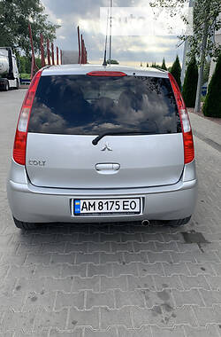 Хэтчбек Mitsubishi Colt 2007 в 