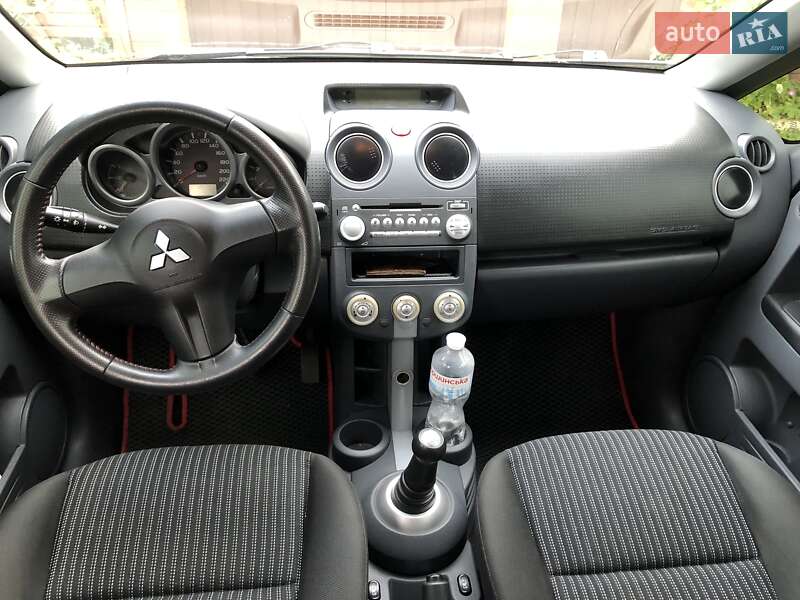 Лифтбек Mitsubishi Colt 2008 в Сумах