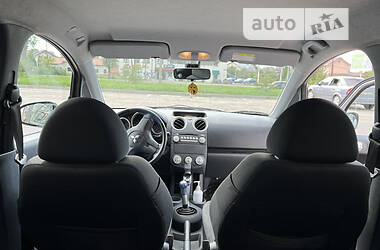 Хэтчбек Mitsubishi Colt 2006 в Ровно