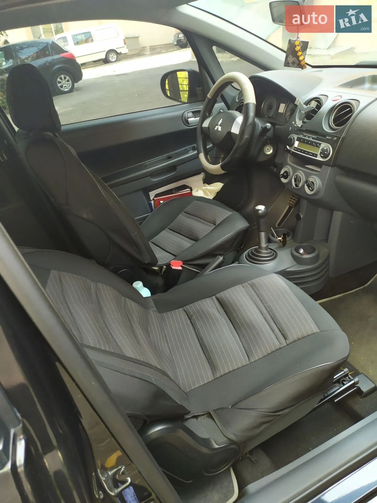 2012 Mitsubishi Colt - мініатюра 6