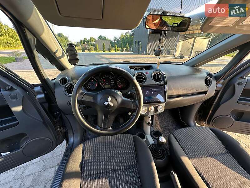 Хэтчбек Mitsubishi Colt 2008 в Яворове