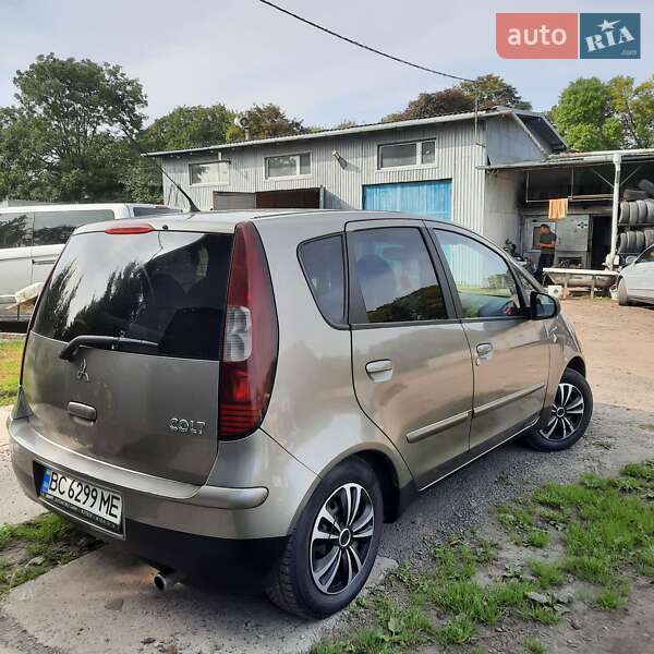 Хэтчбек Mitsubishi Colt 2007 в Львове
