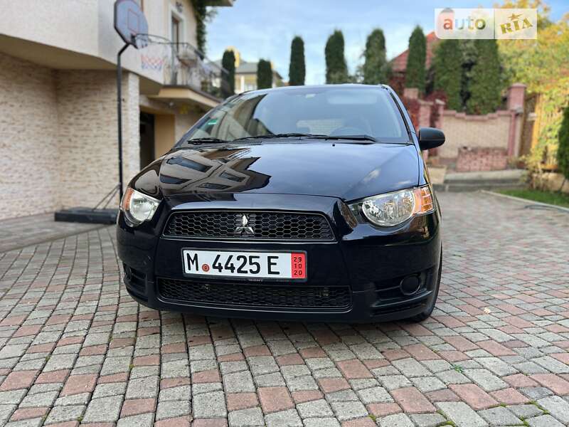 Хетчбек Mitsubishi Colt 2009 в Чернівцях