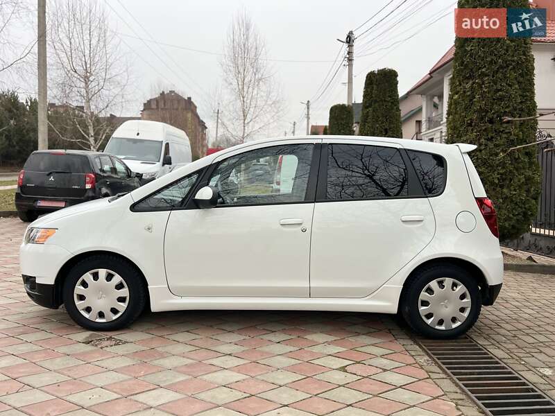 Хэтчбек Mitsubishi Colt 2010 в Черновцах