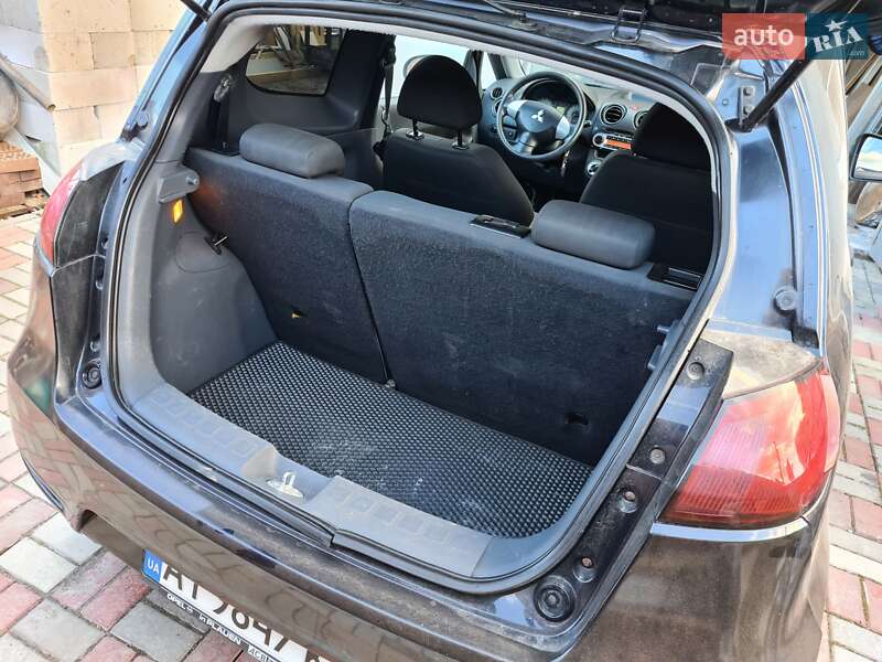 Хэтчбек Mitsubishi Colt 2010 в Боярке