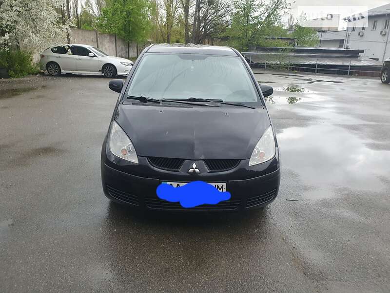 Хэтчбек Mitsubishi Colt 2008 в Киеве