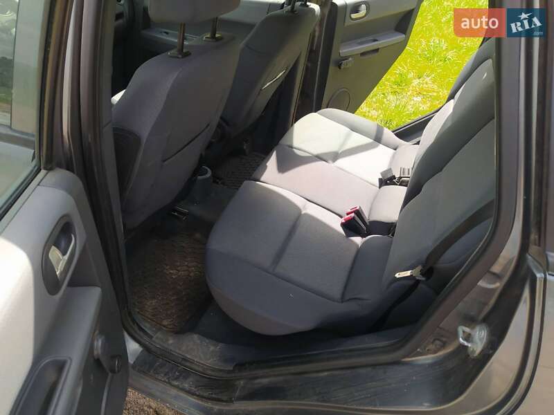 Хэтчбек Mitsubishi Colt 2006 в Житомире