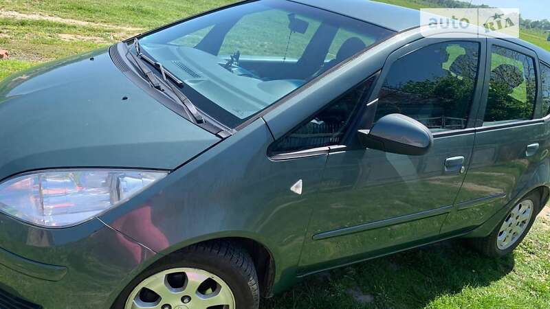 Хэтчбек Mitsubishi Colt 2005 в Ходорове