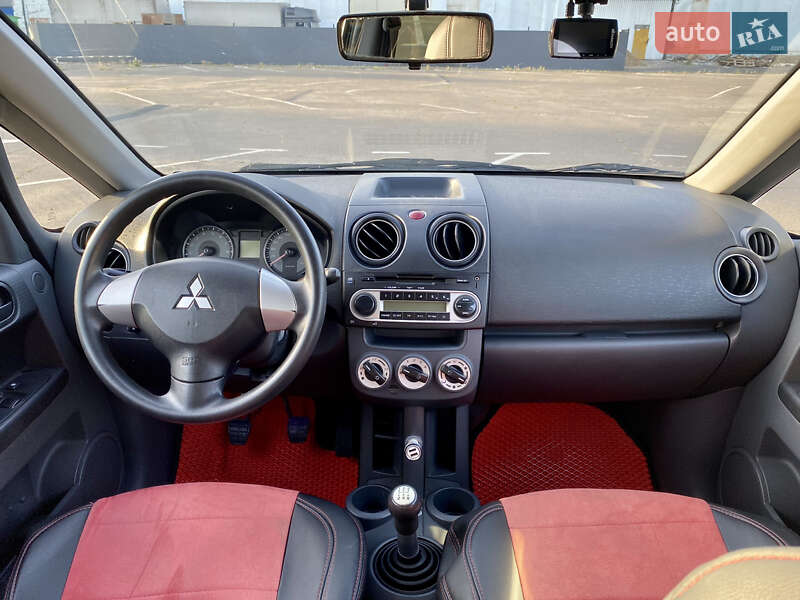 Хетчбек Mitsubishi Colt 2008 в Вознесенську фото 15 Хетчбек Mitsubishi Colt 2008 в Вознесенську