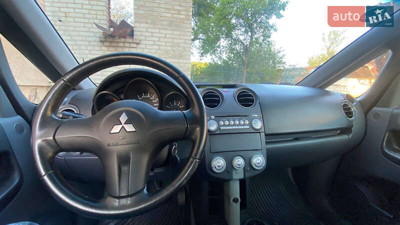 Кабріолет Mitsubishi Colt 2006 в Львові фото 7 Кабріолет Mitsubishi Colt 2006 в Львові