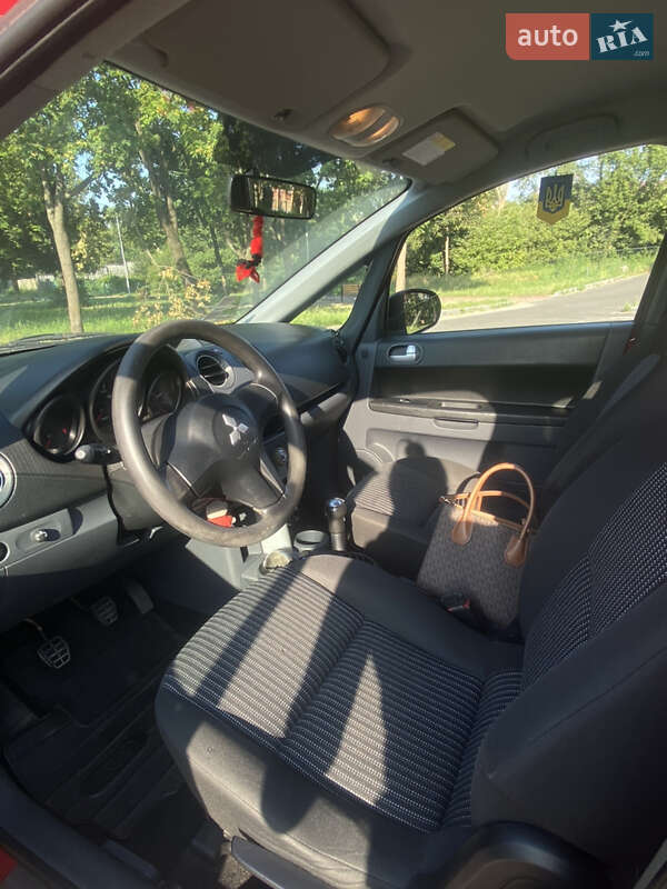 Хэтчбек Mitsubishi Colt 2008 в Вышгороде фото 12 Хэтчбек Mitsubishi Colt 2008 в Вышгороде