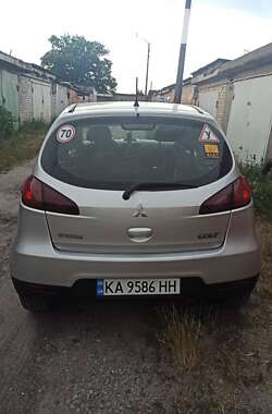 Хэтчбек Mitsubishi Colt 2010 в Бородянке