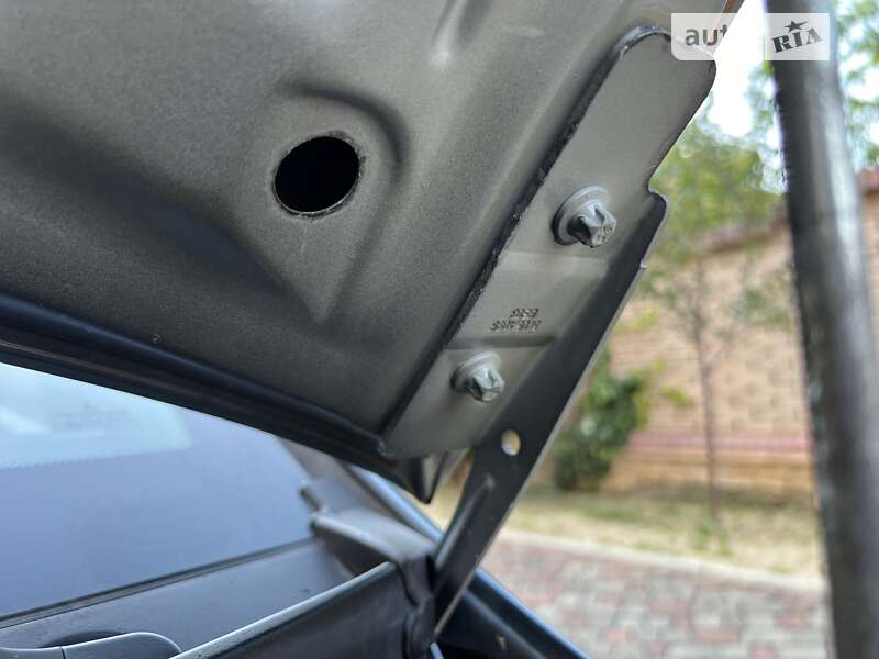 Хэтчбек Mitsubishi Colt 2009 в Черновцах