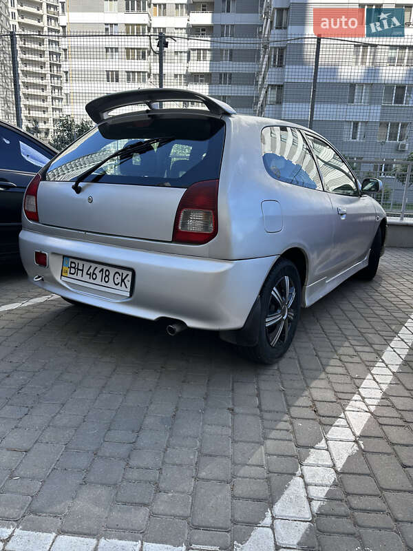 Хэтчбек Mitsubishi Colt 2002 в Одессе