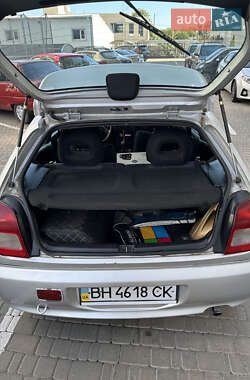 Хэтчбек Mitsubishi Colt 2002 в 