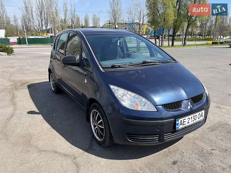 Хетчбек Mitsubishi Colt 2006 в Дніпрі