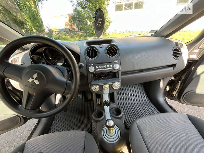 Хэтчбек Mitsubishi Colt 2005 в Корце
