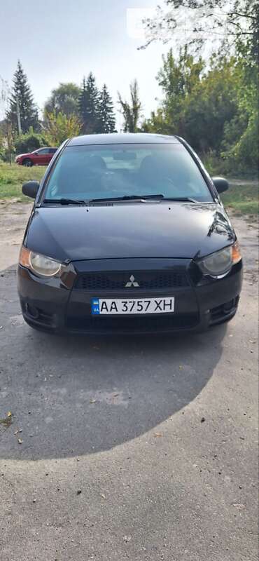 Хэтчбек Mitsubishi Colt 2009 в Богуславе