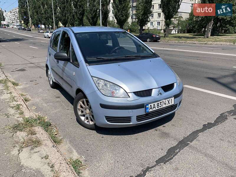 Хетчбек Mitsubishi Colt 2008 в Білогородці фото 2 Хетчбек Mitsubishi Colt 2008 в Білогородці