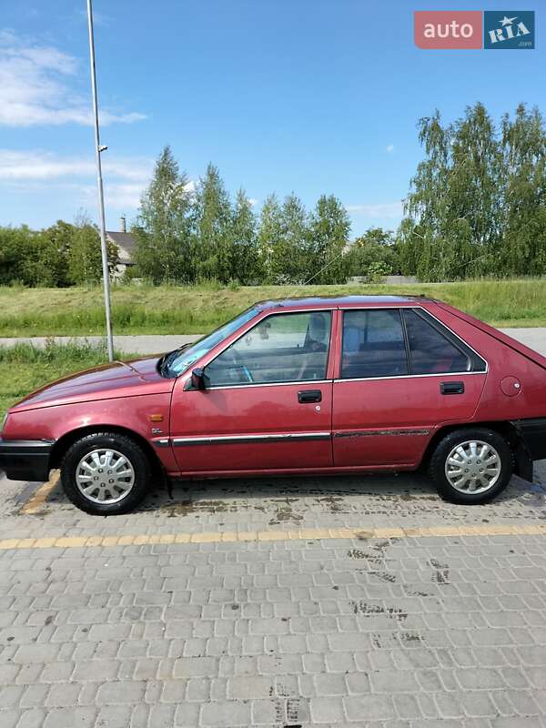 Хетчбек Mitsubishi Colt 1987 в Костопілі