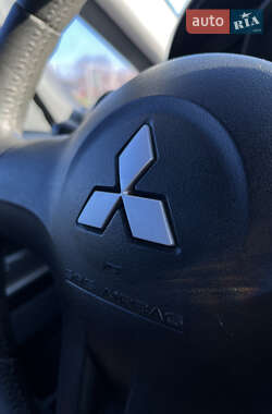 Хэтчбек Mitsubishi Colt 2008 в 