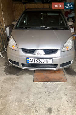 Хетчбек Mitsubishi Colt 2006 в Звягелі