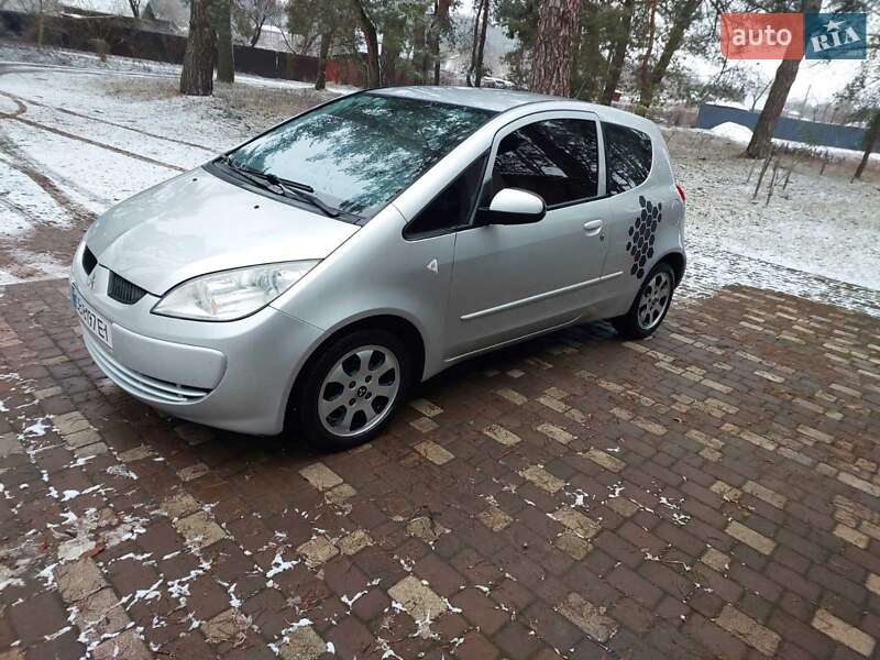 Хетчбек Mitsubishi Colt 2006 в Чернігові