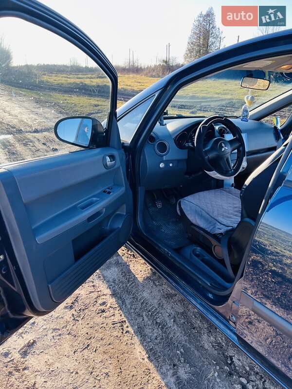 Хетчбек Mitsubishi Colt 2004 в Горохові