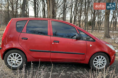 Хэтчбек Mitsubishi Colt 2006 в 