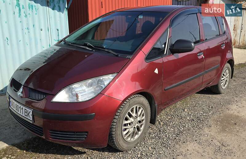 Хетчбек Mitsubishi Colt 2007 в Ужгороді