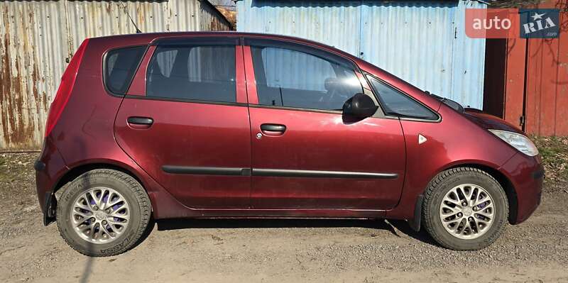 Хетчбек Mitsubishi Colt 2007 в Ужгороді