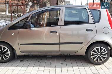 Хэтчбек Mitsubishi Colt 2007 в 