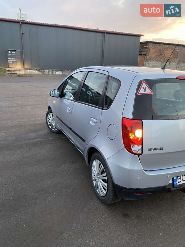 Хэтчбек Mitsubishi Colt 2011 в Львове