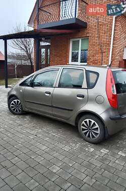 Хэтчбек Mitsubishi Colt 2007 в 