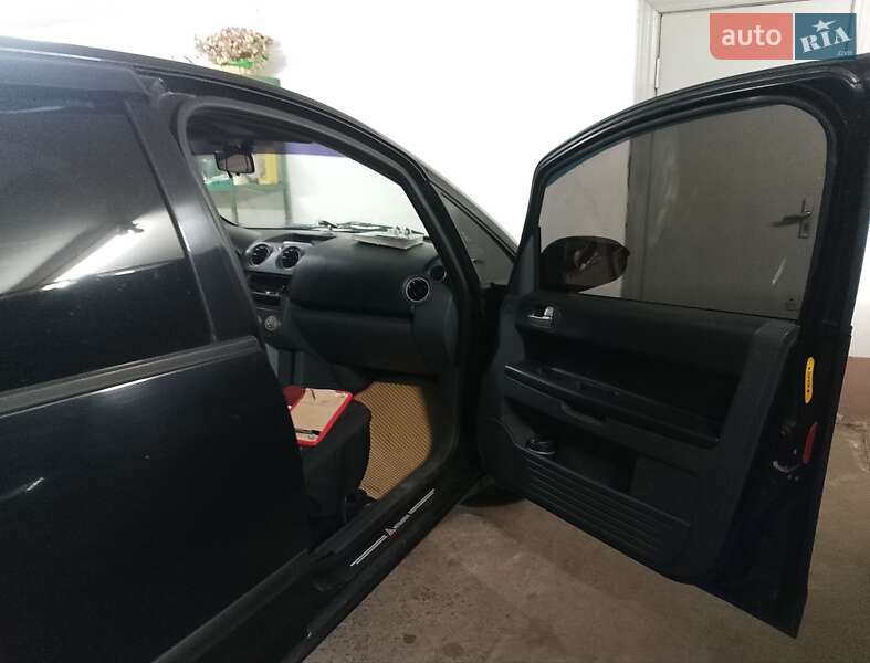 Хэтчбек Mitsubishi Colt 2007 в Житомире