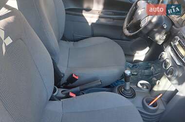 Хэтчбек Mitsubishi Colt 2011 в 