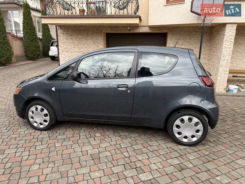 Хэтчбек Mitsubishi Colt 2009 в Черновцах