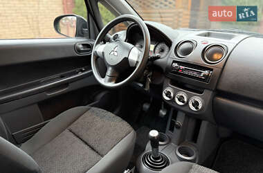 Хэтчбек Mitsubishi Colt 2009 в 