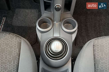 Хэтчбек Mitsubishi Colt 2009 в 