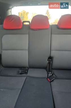 Хэтчбек Mitsubishi Colt 2005 в 