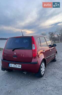 Хэтчбек Mitsubishi Colt 2005 в 